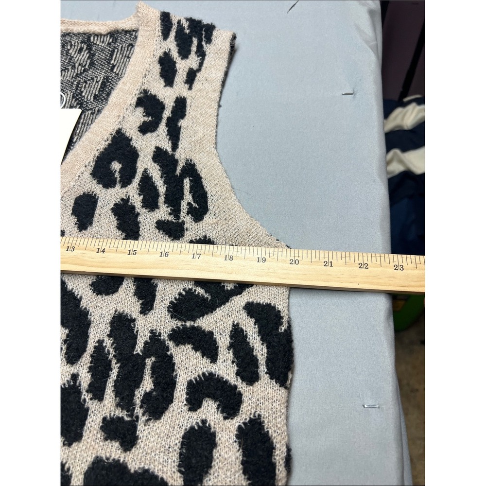 So Me Beige and Black Leopard Knit Tie-Front Vest 862-a1 - Picture 2 of 4